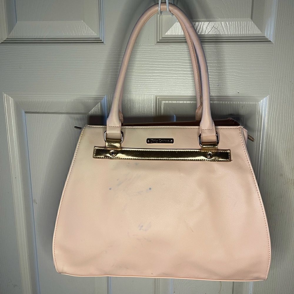 Juicy Couture lightΒ pink with rose gold trim large toteβshoulder bagβ.